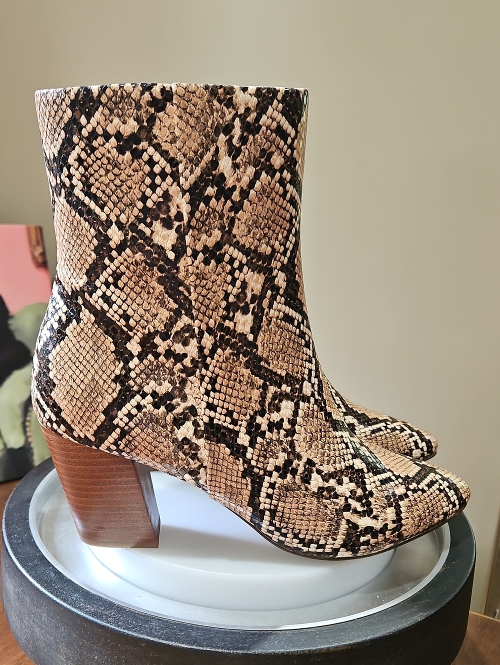 🍂🍁Farylrobin Snake-Print Block Heel Ankle Boots - Beige/Black